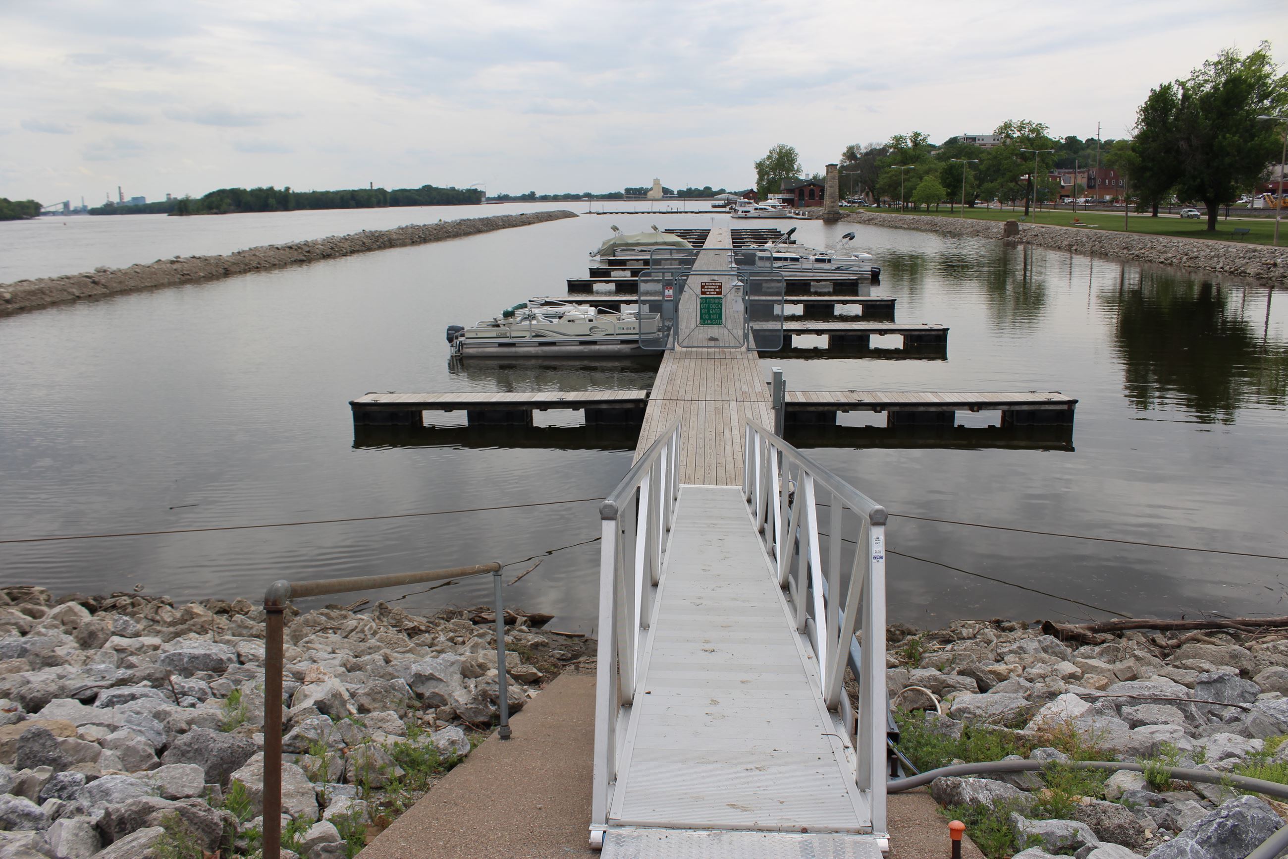 052518 boatharbor 01