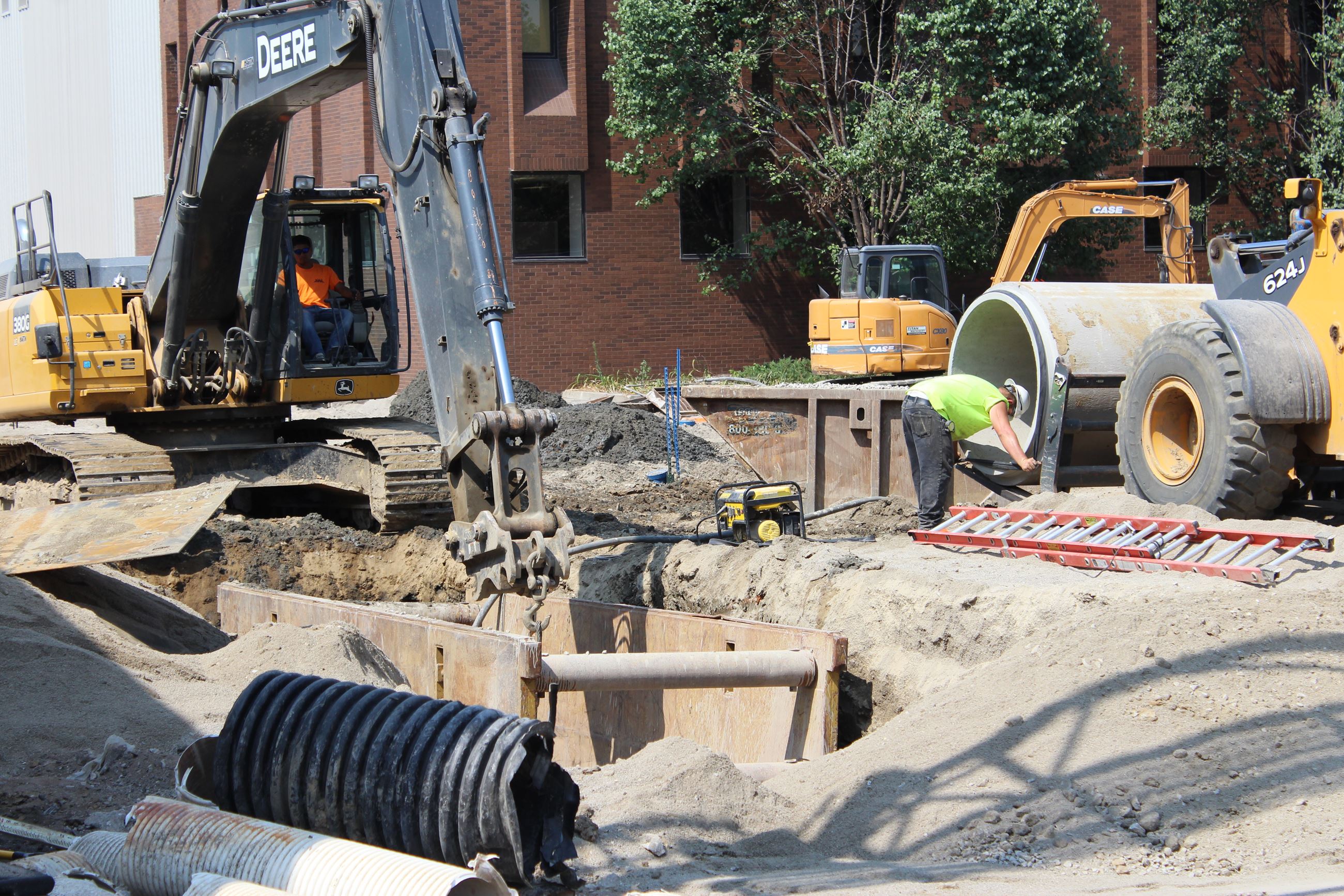 080318 2nd street 01