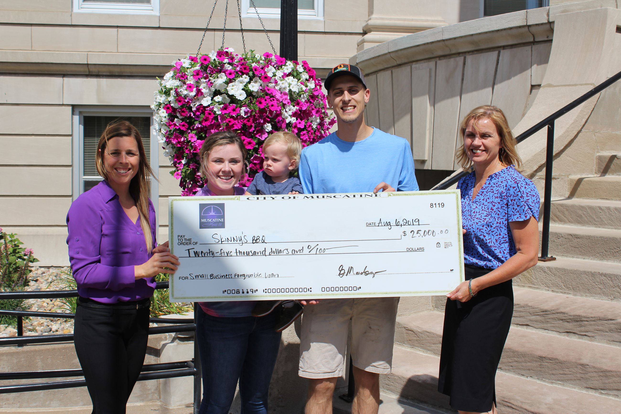 SBFL Skinny's Barbeque large check presentation August 6, 2019 (JPG)