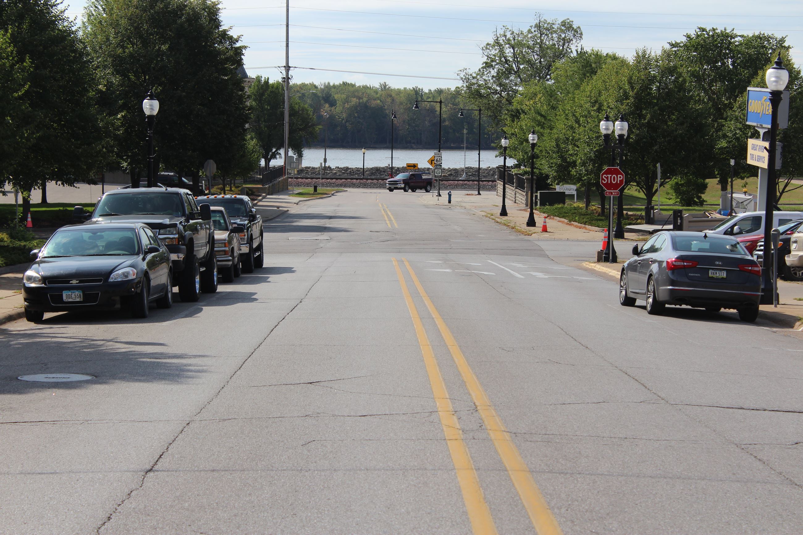 Roundabout Looking south on Mulberry 081619 (JPG)