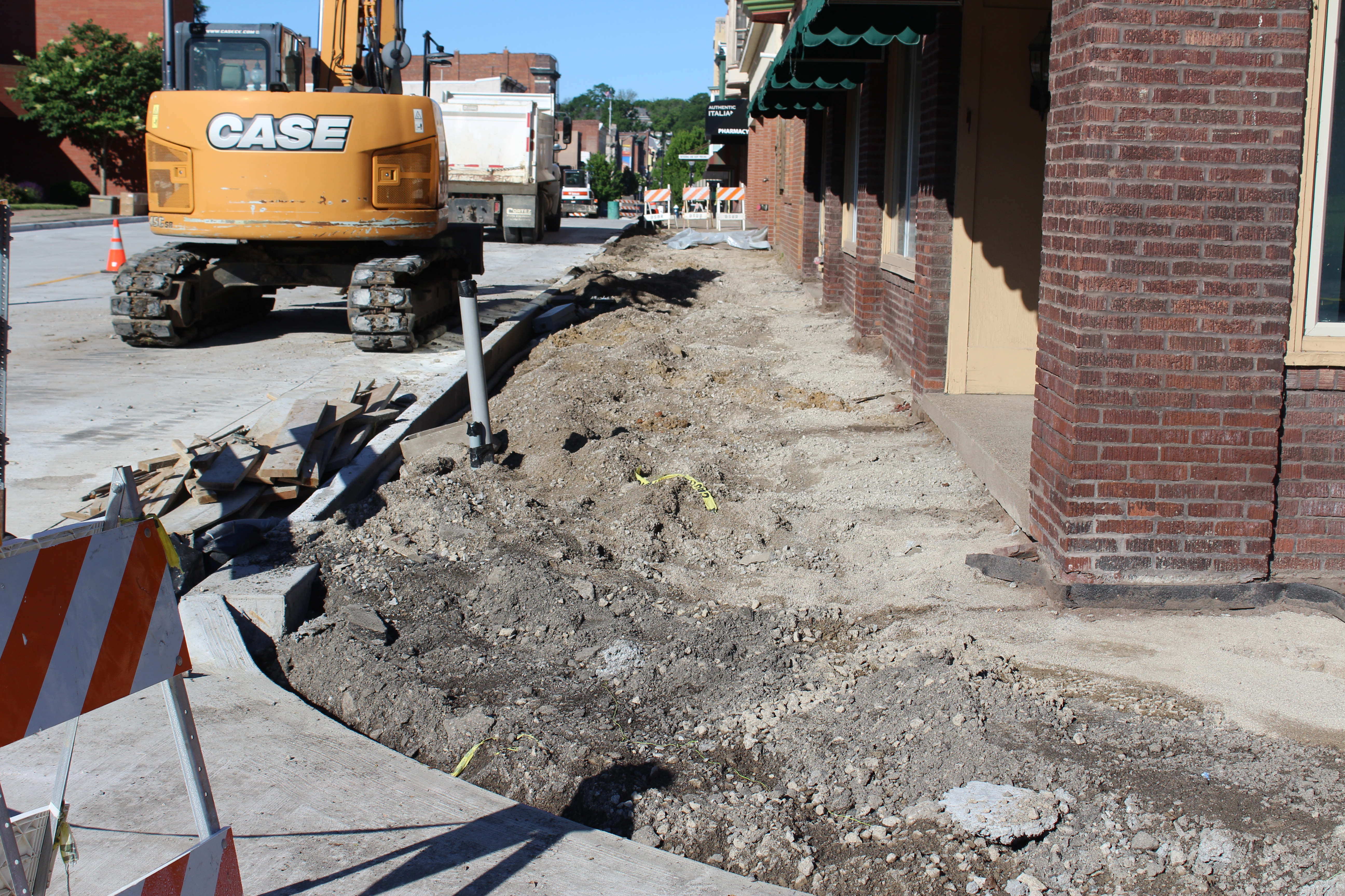 061120 2nd Street - Sidewalk work begins 001 (JPG)