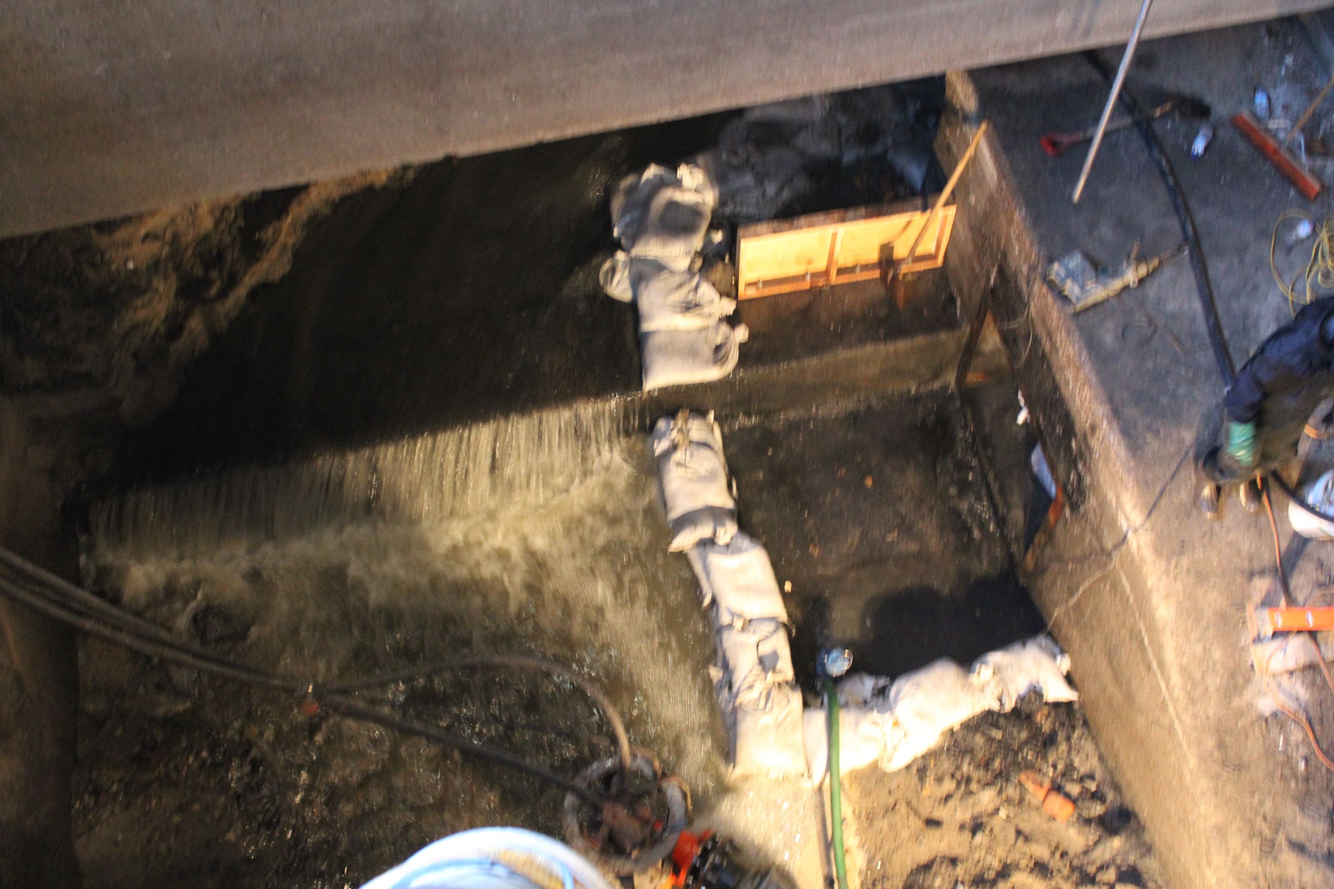 030821 Papoose Creek LIft Station Sluice Gate Installation 005 (JPG)