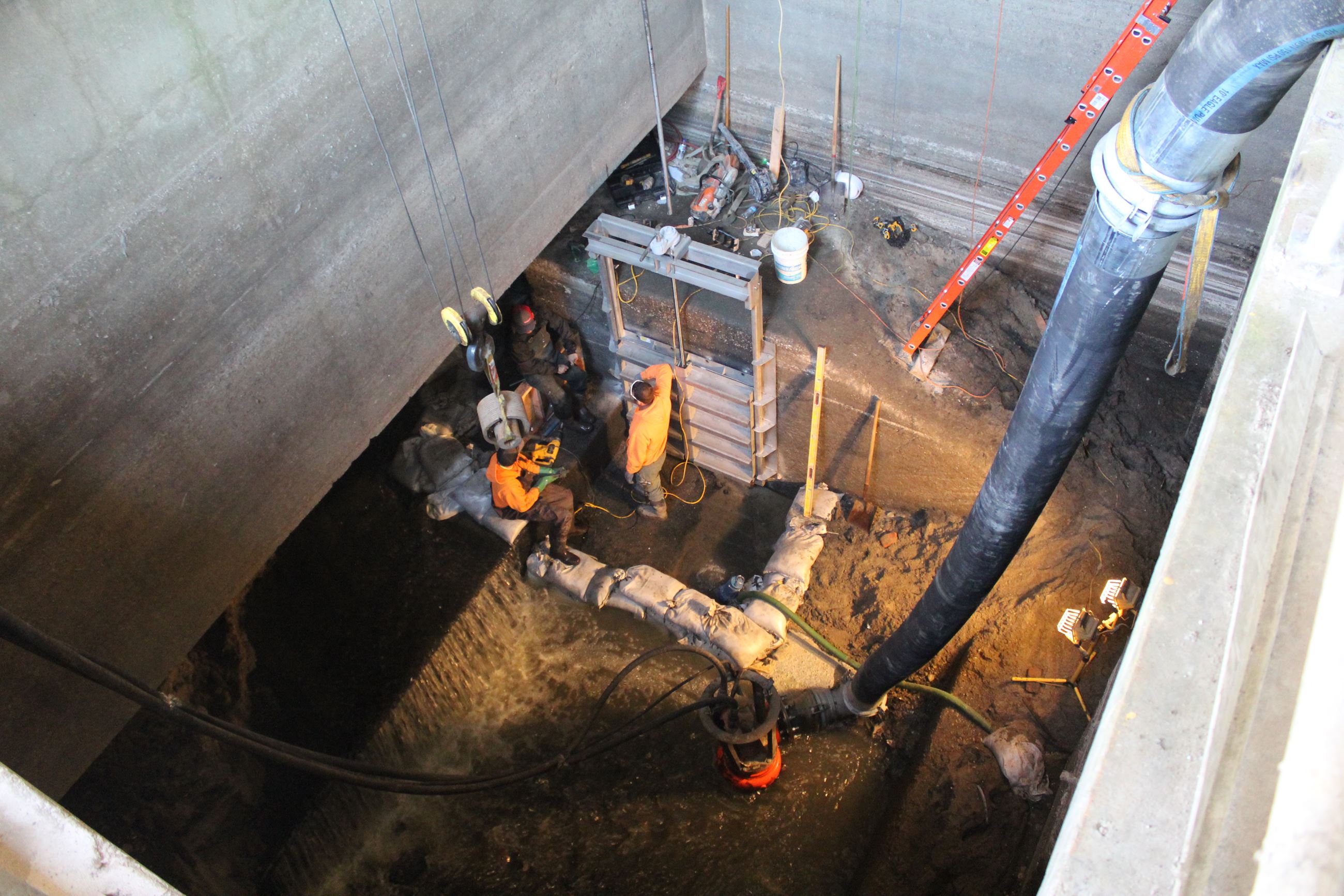 030821 Papoose Creek LIft Station Sluice Gate Installation 007 (JPG)