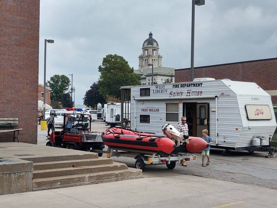 100321 Rescue Boat 01 (JPG)