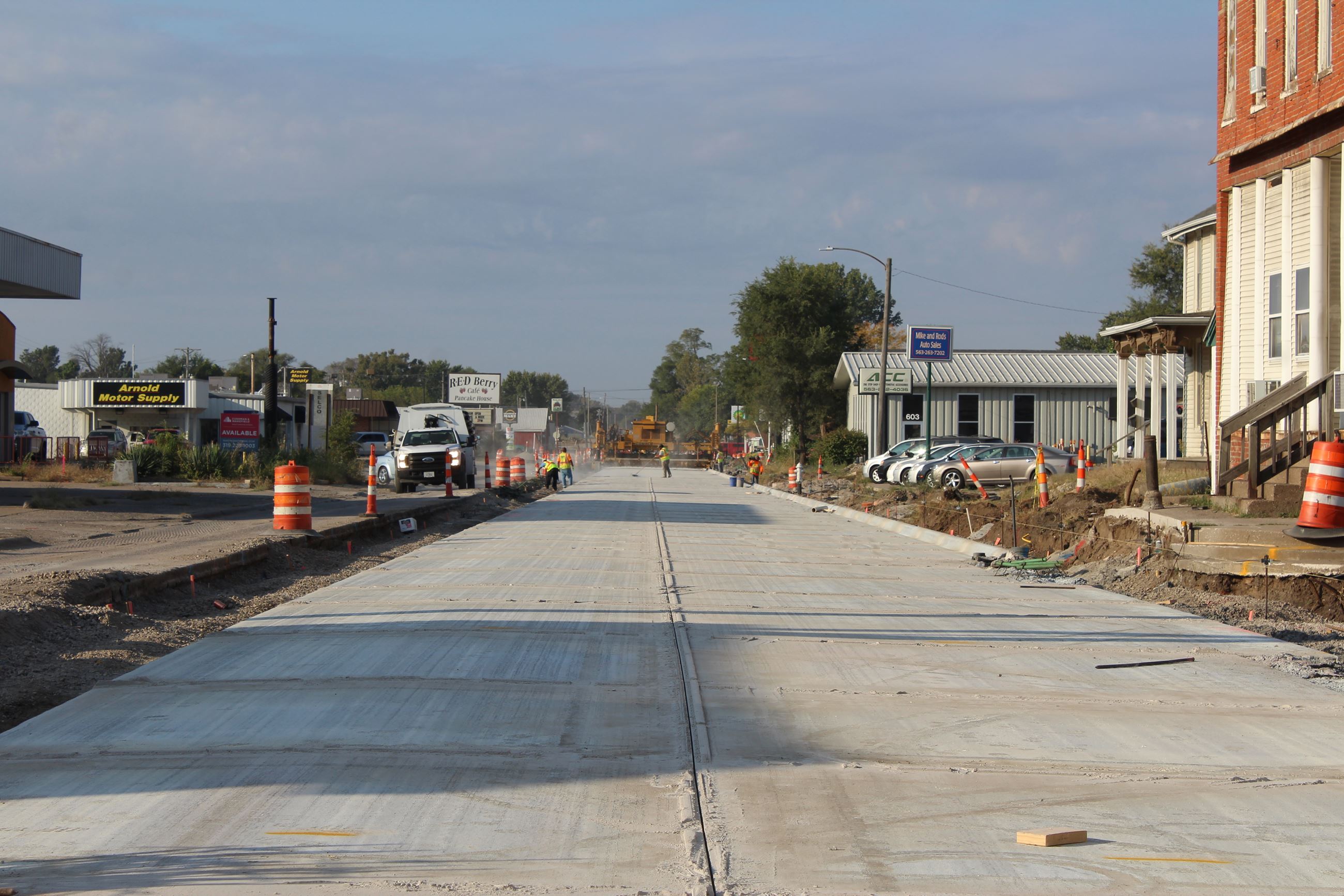 100121 Grandview Avenue paving 01 (JPG)