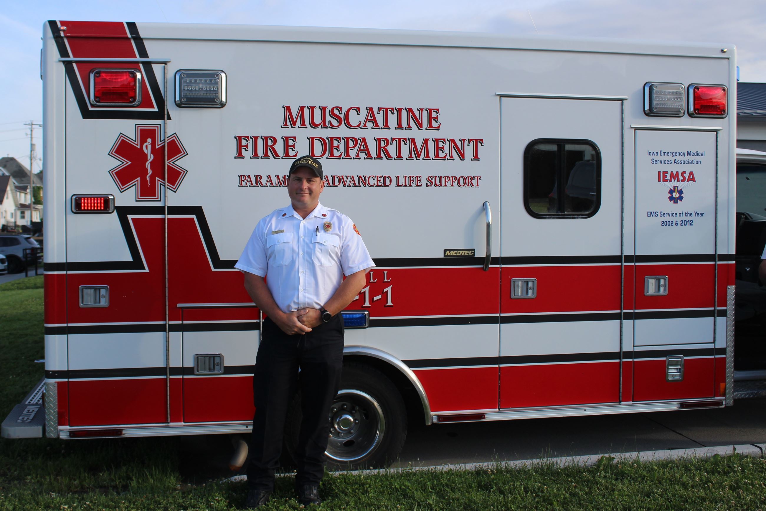 Muscatine Fire Ambulances going to Ukraine (JPG) 005