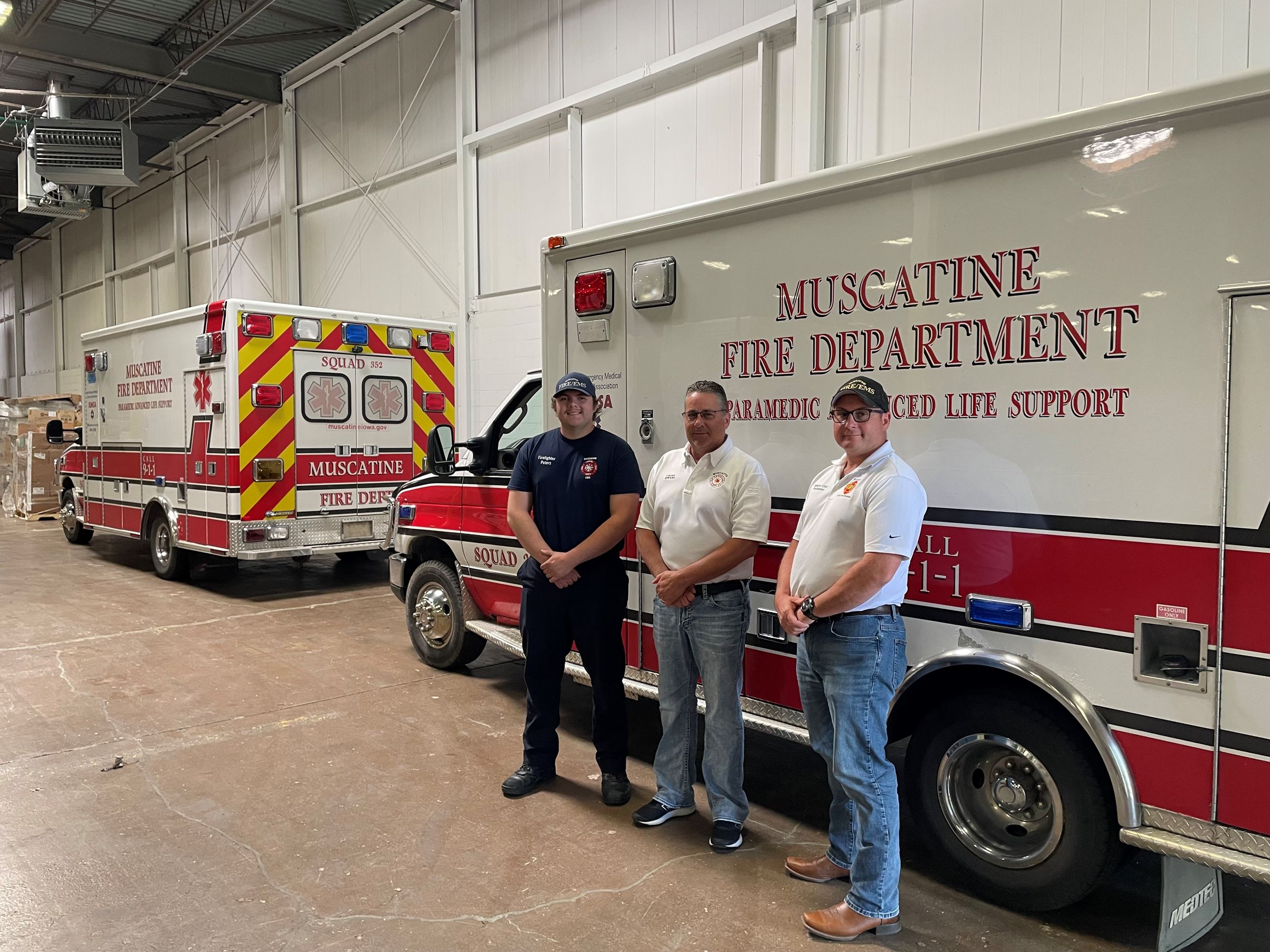 Muscatine Fire Ambulances going to Ukraine (JPG) 008