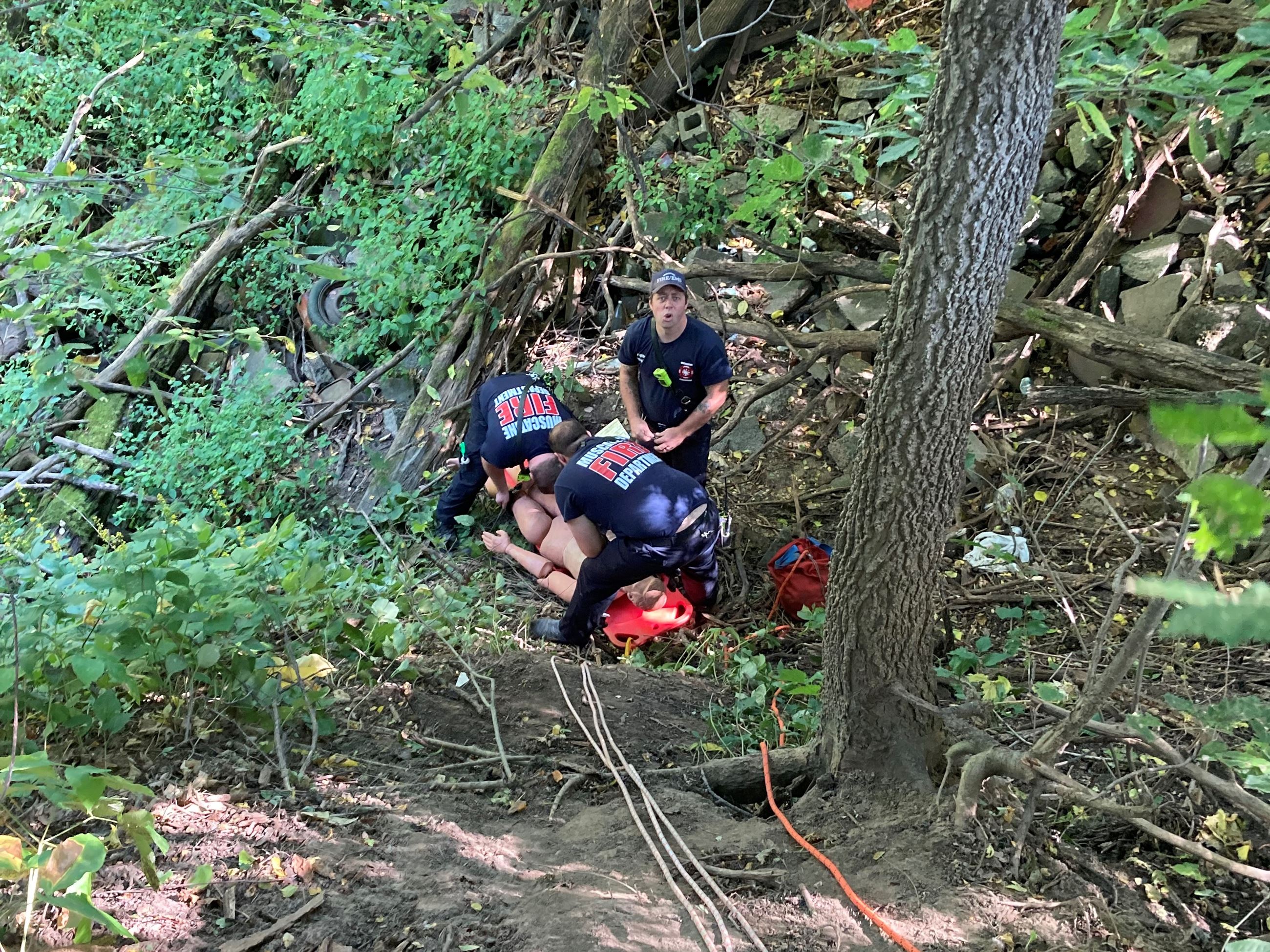 Low Angle Rescue Training with victim in Muscatine Ravine 092622 (JPG)