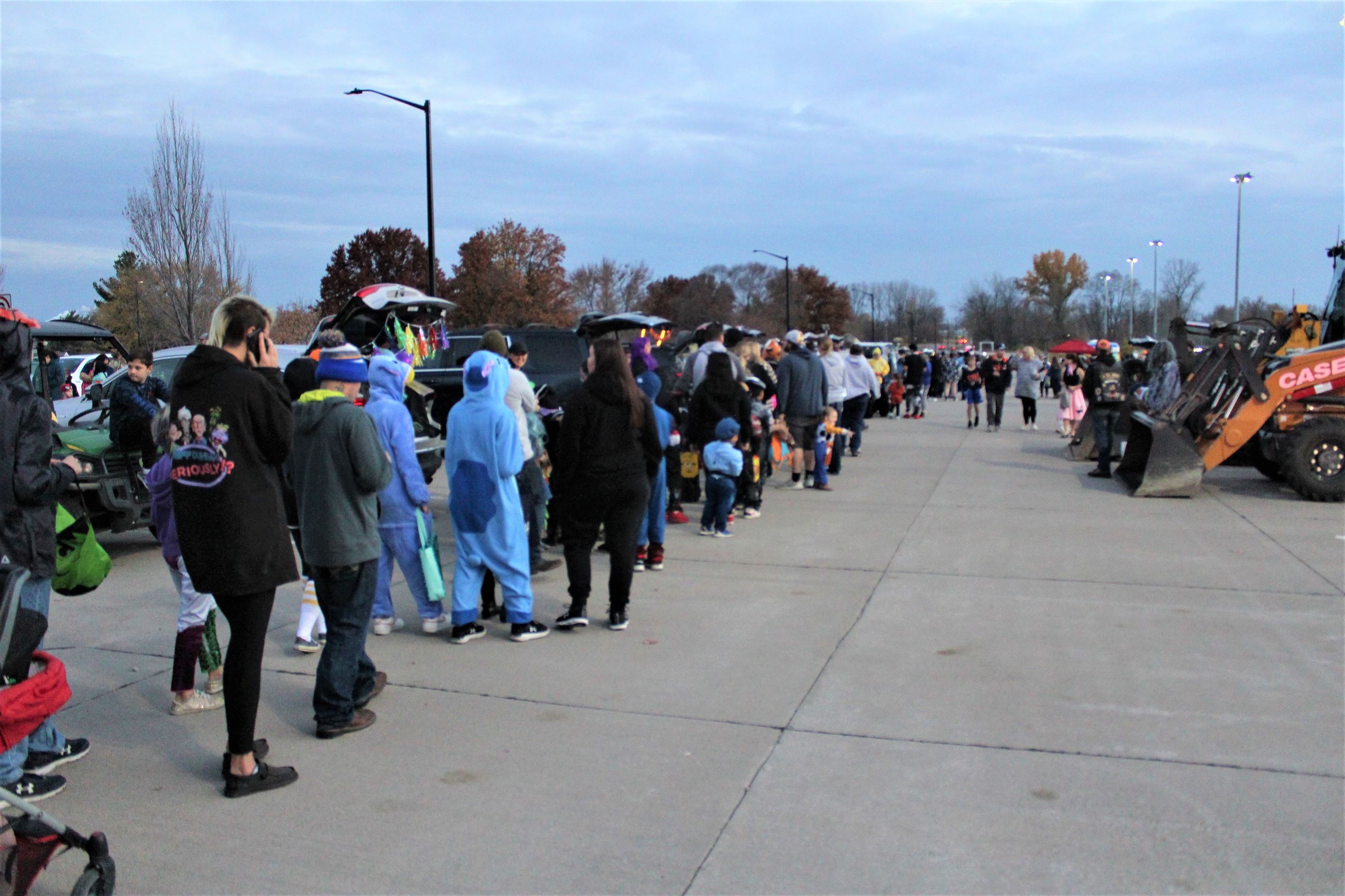 103022 City Trunk or Treat 004 (JPG)